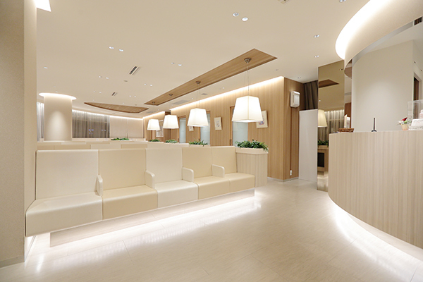 神奈川レディースクリニック 横浜市神奈川区 遠方からも患者が訪れるという同院