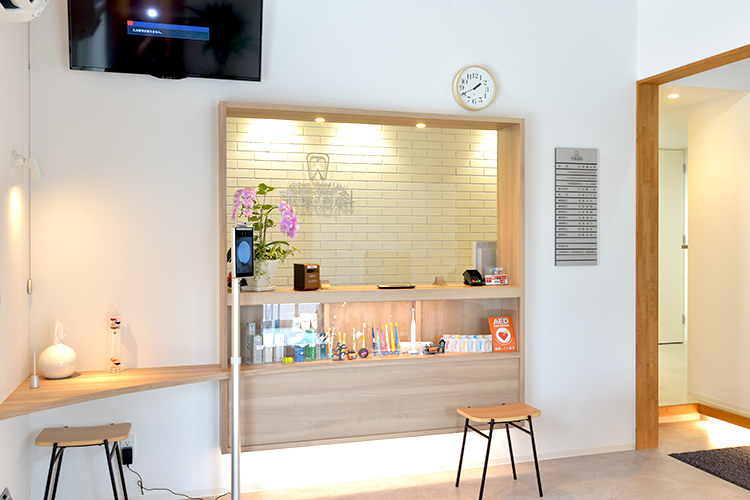 市原歯科 糸島市 受付スタッフが快く対応してくれる