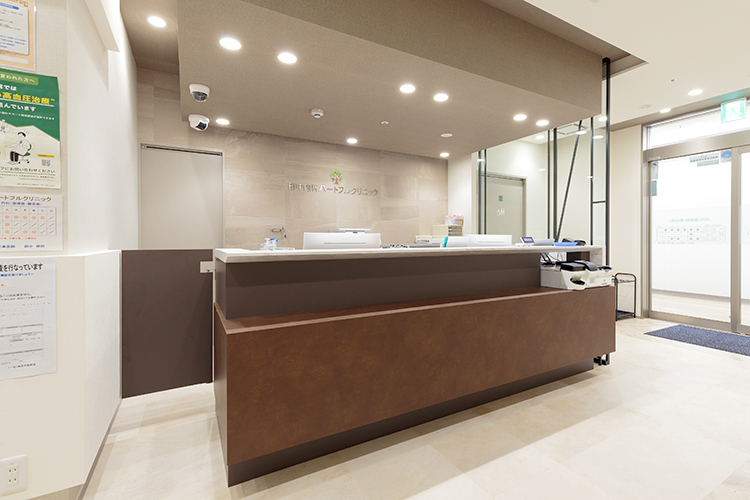 田中内科ハートフルクリニック 西宮市 明るく落ち着きのある雰囲気の院内