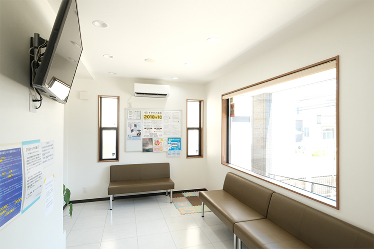 すずかけ歯科 鎌ケ谷市 院内はゆとりのあるレイアウトで、安心して通院できるよう整備