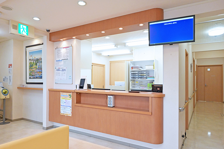 藤戸クリニック 豊中市 開放的でリラックスできる空間