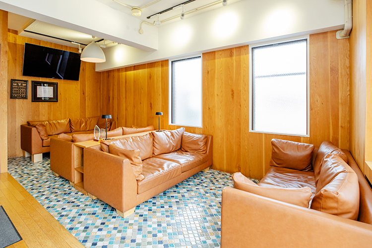 つじの歯科医院 伊丹市 70年以上地域の患者の歯の健康を守っている