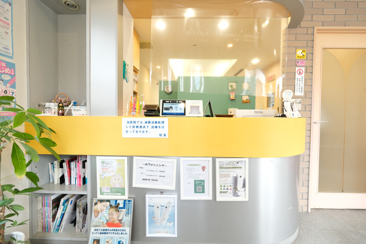 医療法人 奥村歯科医院 福岡市南区 院長の専門とする歯周病治療を軸に幅広い診療を提供