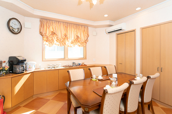 梅岡レディースクリニック 松山市 和・洋・中のほか韓国風料理などさまざまな食事を用意している