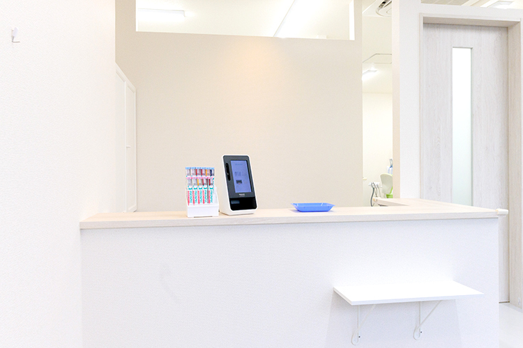 黄水歯科医院 横浜市瀬谷区 白を基調とした清潔感あふれる院内