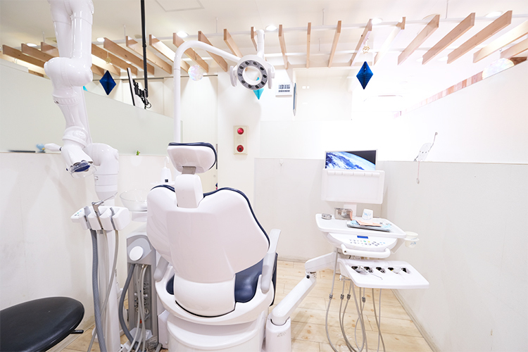 斉藤歯科医院 江東区 院内は、バリアフリー設計。車いすやベビーカーでの来院も可能