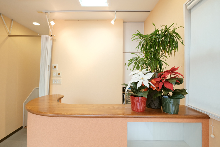 千住あさひ町歯科 足立区 土日を除き、23時まで診療を行っている