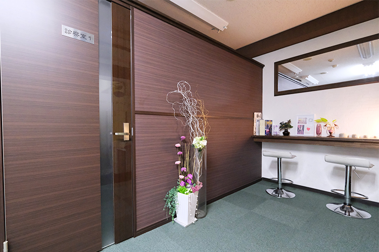 茅場町メンタルクリニック 中央区 パーソナルトレーナーによる運動指導も行っている