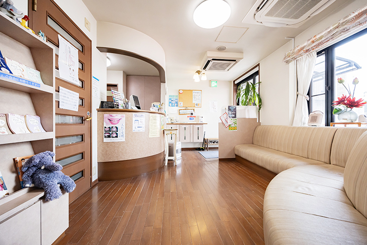 医療法人愛慧会 すぎとう歯科クリニック あま市 院長は1本でも多く歯を残せるような治療を心がけている