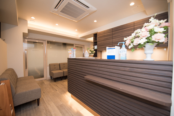 山田歯科成瀬クリニック 町田市 歯周病治療を中心に、近隣・遠方問わず患者が訪れる