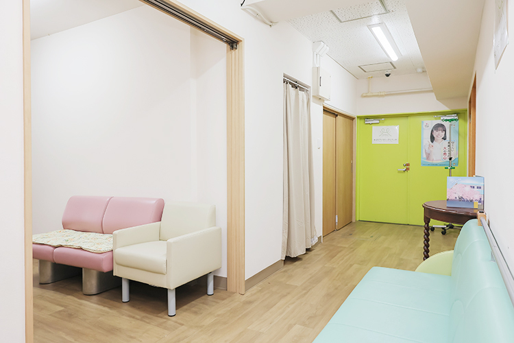 みどりファミリークリニック 岐阜市 患者の人生を最後まで見届けたいと幅広い診療に対応