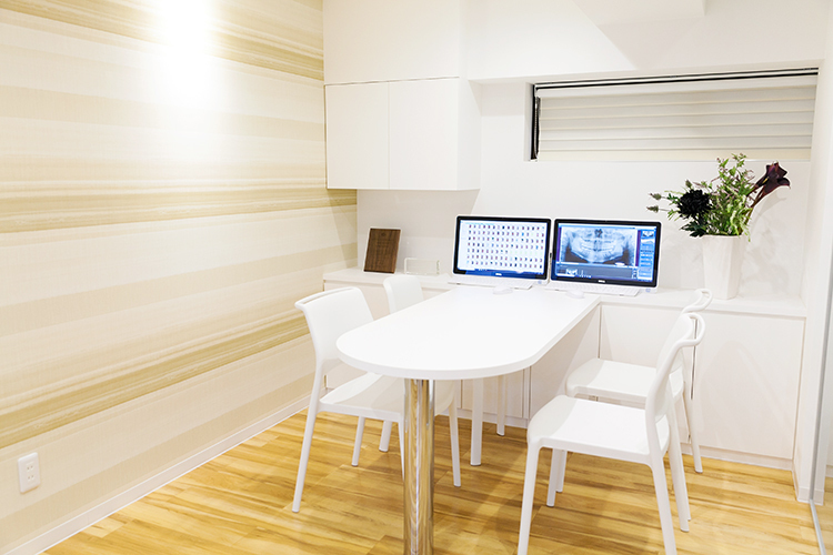 藤沢歯科 藤沢市 カウンセリングルーム。不安なことを相談してから治療に臨める