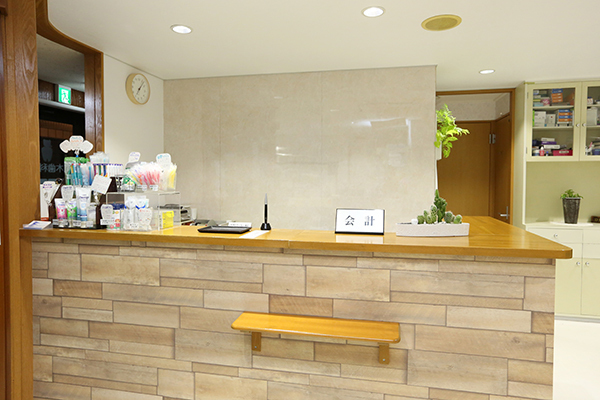 三木歯科医院 枚方市 歯科医院のスタッフ全員が丁寧に迎えてくれる