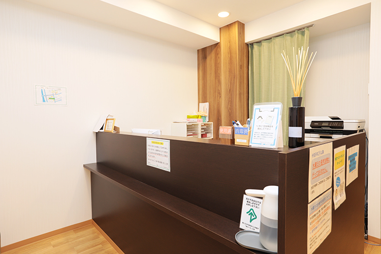 芦屋ファミリークリニック形成外科皮フ科 芦屋市 皮膚科、形成外科、美容皮膚科、美容外科のクリニック
