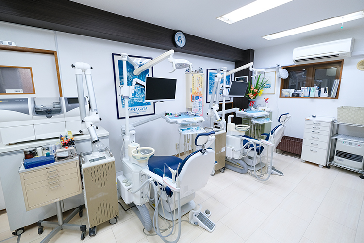 こぐち歯科 練馬区 患者に寄り添い診療を行う明るい診察室