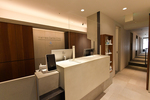 Wellness Dental Clinic 大阪市中央区 患者の要望を確認した上で治療計画の立案と、丁寧な説明を行う