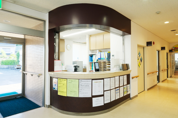 なばたけ冬野クリニック 唐津市 院内でのコミュニケーションも重視している