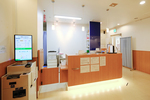 四街道みんなのクリニック 四街道市 自動精算機を導入し、スムーズな会計で待ち時間の軽減にも配慮