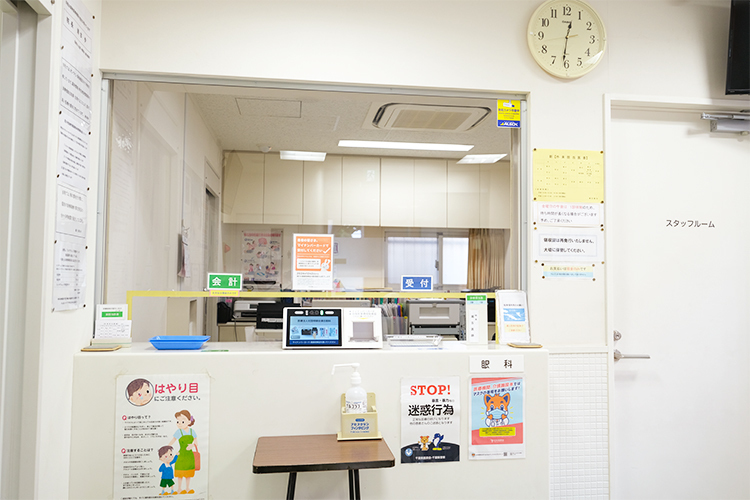 瀬古眼科 千葉市美浜区 世代を超えて通う患者を支える受付