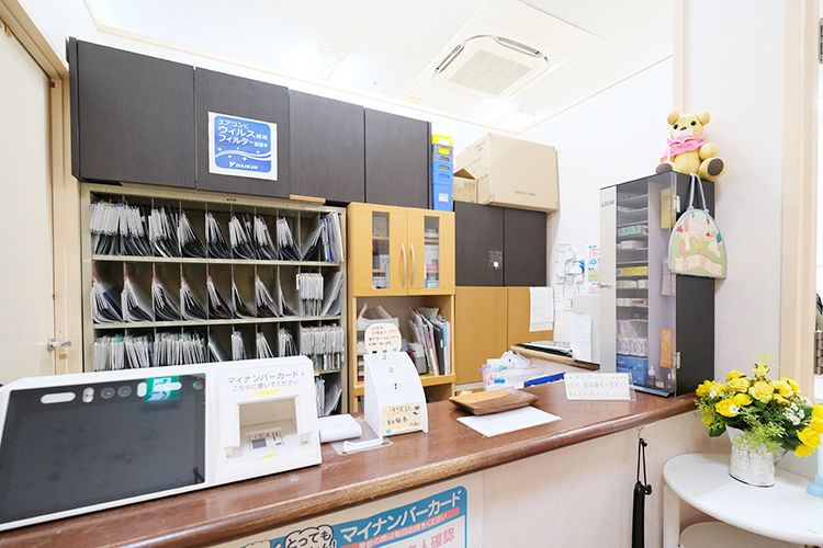 アイワ歯科 千葉市花見川区 インプラントから矯正まで幅広く対応し、家族で通える