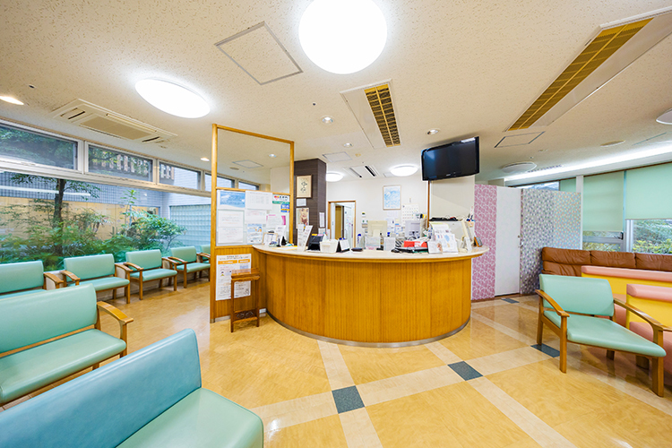 野田医院 都城市 温かみのある待合室