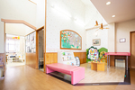 くろさきこどもクリニック 宇都宮市 来院が楽しくなる広々としたキッズスペース