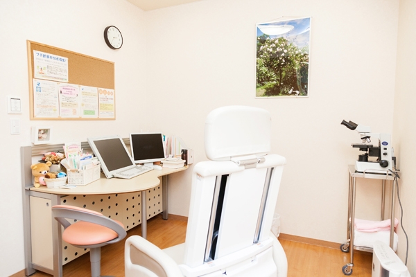 診療室は2部屋。女性ならではの観点からサポートを行う 37570 ma 3 1449195862