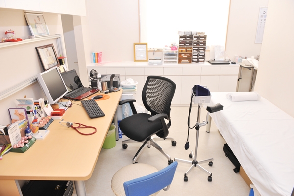高齢者から子どもまであらゆる年代の患者に慕われている院長 21896 ma 3 1421199589