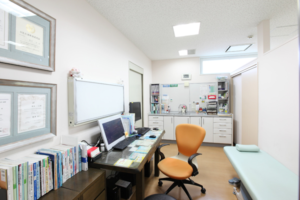 榎本先生が向き合ってくれる診察室 Cs3 3