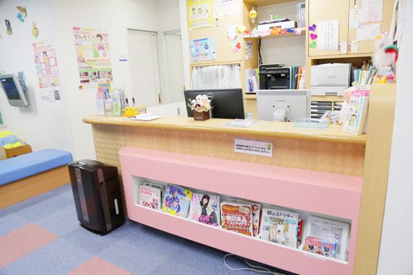 子どもが転んでも痛くないようにマット敷き Cs 3