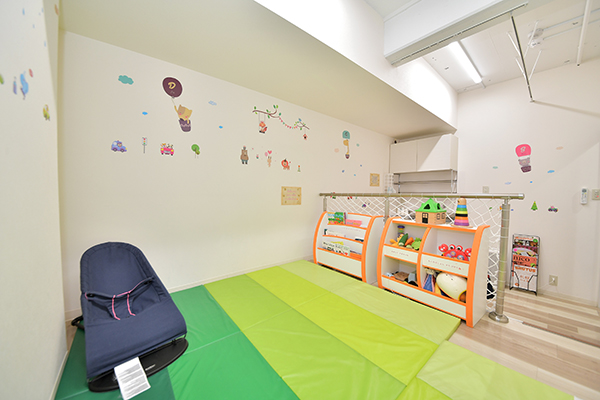 子育て世代にうれしい施設としてキッズルームを完備 3