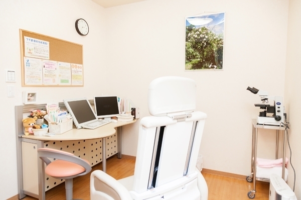 診療室は2部屋。女性ならではの観点からサポートを行う 37570 ma 3 1449195862