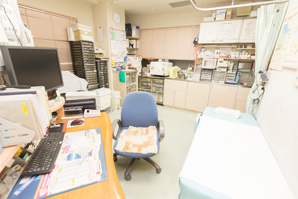 診療室は個室でしっかり話を聞いてくれる Cs3