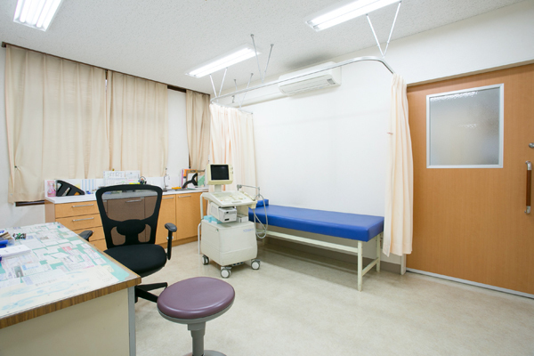 場合により先生と患者一対一の診察も行ってくれる 3