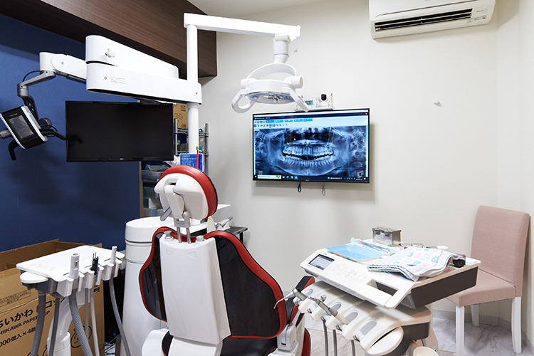 アキバ歯科 千代田区 恐怖心を和らげるため、コミュニケーションを重視した診療を提供