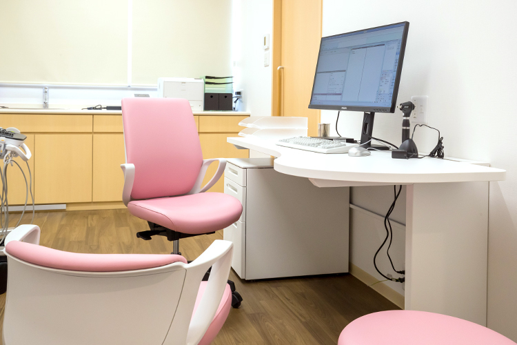 段原こどもクリニック 広島市南区 患者や保護者との会話を重視する