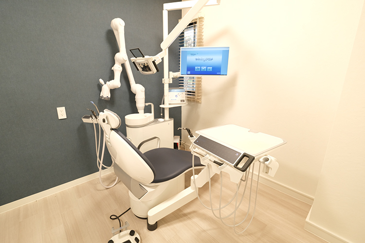 航空公園オアシス歯科クリニック 所沢市 リラックスして治療を受けられる個室タイプの治療室