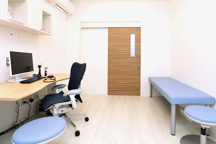 みなかたこどもクリニック 吹田市 子どもの症状を心配する家族の生活までを見守ることを心がける