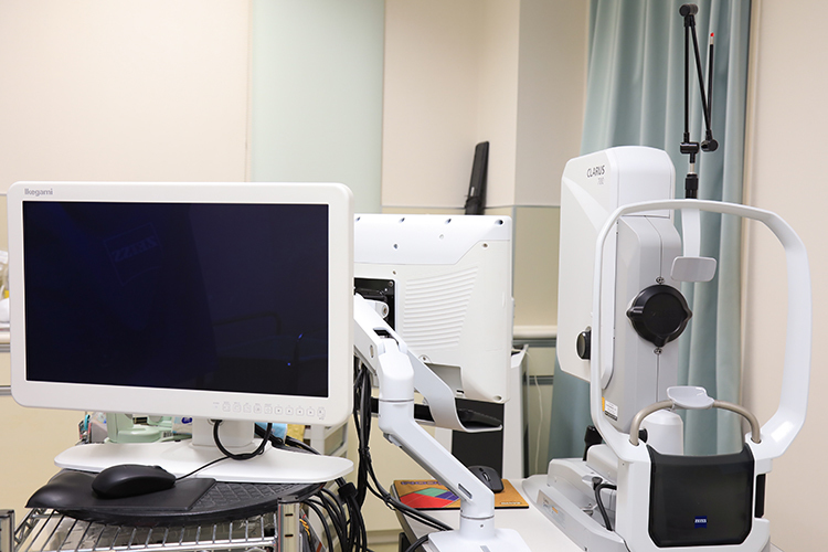 ひさだ眼科 高浜市 超広角眼底カメラも導入し患者の負担軽減にも努める