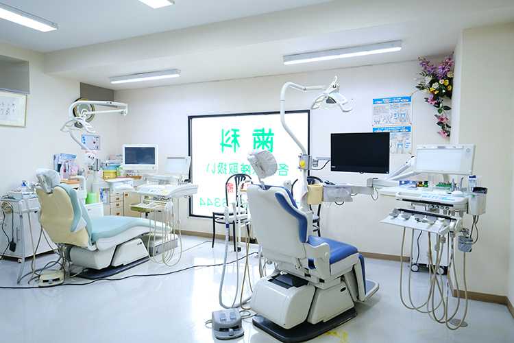トナミビルデンタルクリニック 北区 患者と当院で二人三脚を組むように治療を進める