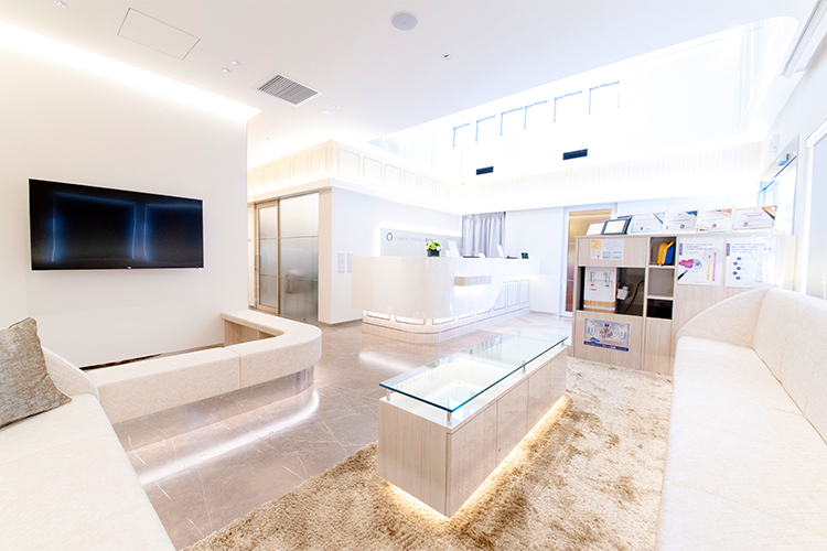 岡田歯科クリニック 柏市 待合室にはキッズスペースを設置