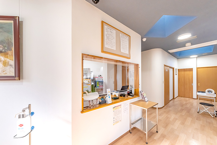 黒田総合内科診療所 草加市 優しいスタッフが笑顔で迎え入れる