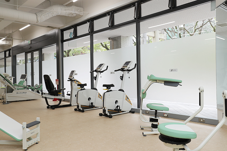 清泉クリニック整形外科 福岡市東区 オーダーメイドのリハビリテーションメニューを組み立てる