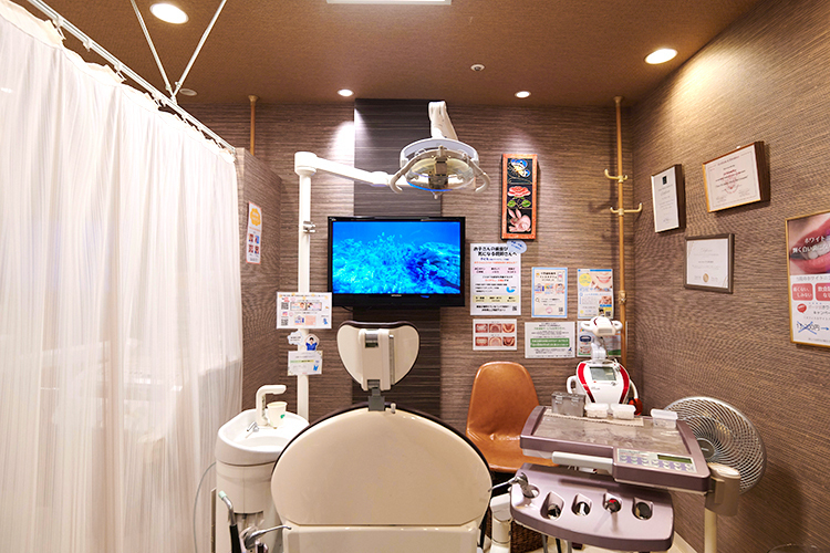 汐入駅前歯科 横須賀市 それぞれの専門性を生かし、一人ひとりに合った治療法を提案