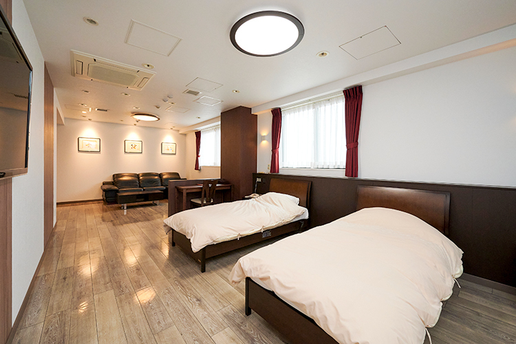 北村医院 川崎市中原区 広くシックな個室には、アメニティーも充実