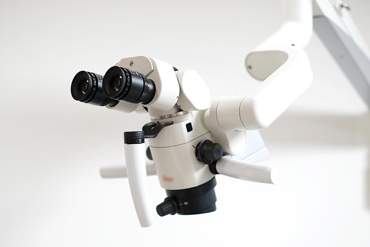 医療法人社団 秀勇会 岸歯科診療所 横浜市保土ケ谷区 マイクロスコープを完備し、クオリティー重視の治療を提供