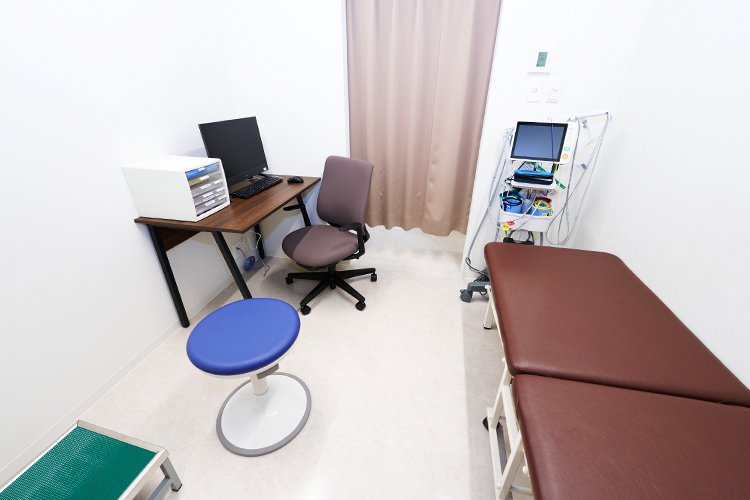 東京中野血管外科クリニック -下肢静脈瘤・透析シャント- 中野区 患者としっかりと向き合うことを大事にして診療にあたる