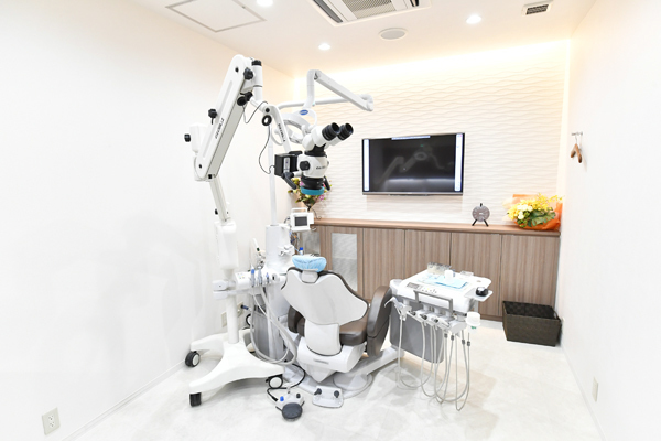 HONDA DENTAL OFFICE 大阪市西区 完全個室の診療室