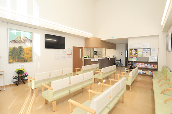 ほしの眼科 岡崎市 明るい光が差し込む待合室