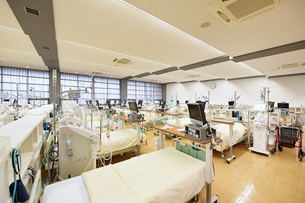 鈴鹿腎クリニック 鈴鹿市 早期から末期の腎臓病診療、その先の透析療法まで幅広く行う